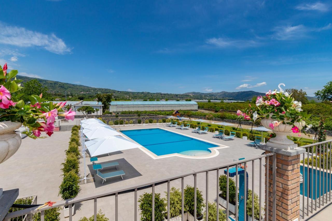 Dipladenia Garden Country Resort Mascali Exterior foto