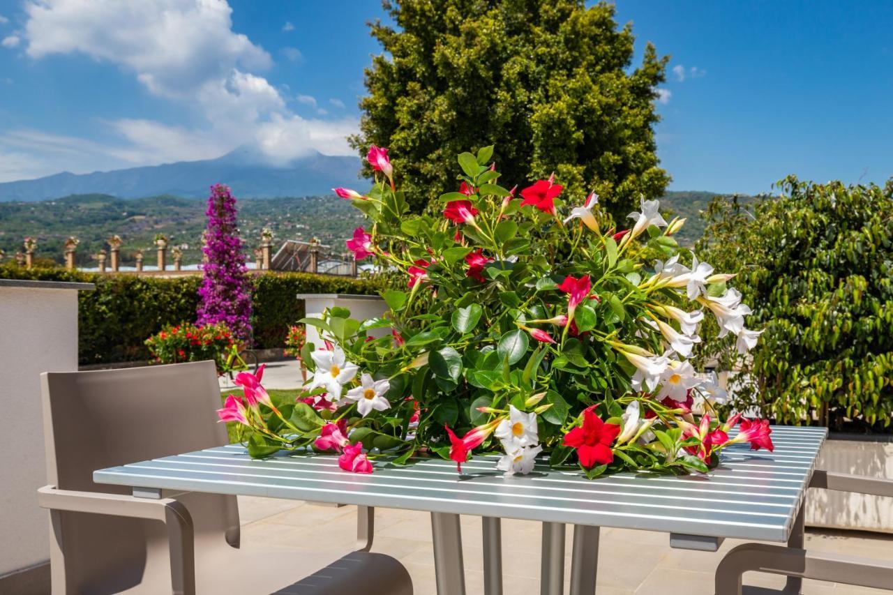 Dipladenia Garden Country Resort Mascali Exterior foto