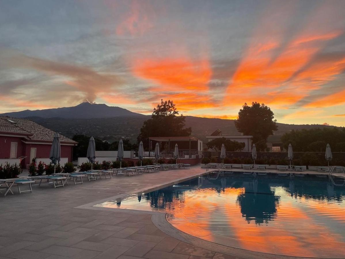 Dipladenia Garden Country Resort Mascali Exterior foto