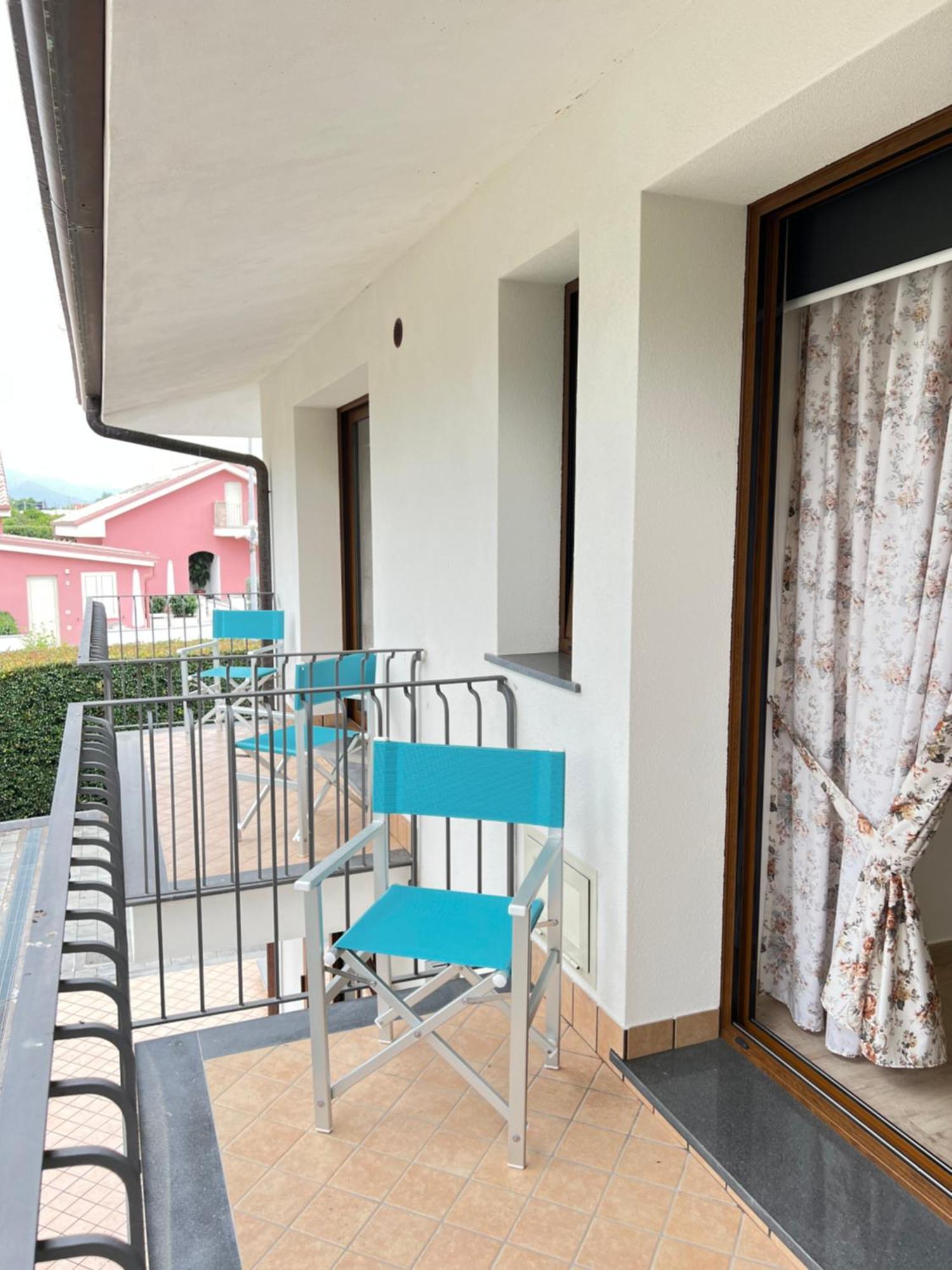 Dipladenia Garden Country Resort Mascali Quarto foto